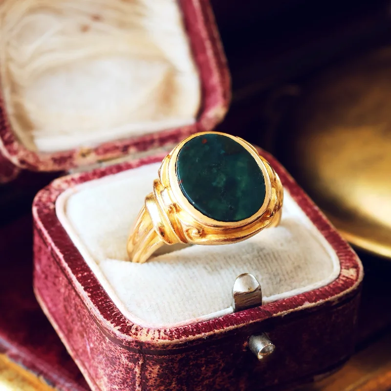 Bold Stackable Rings for Fashion-Antique Date 1920 18ct Gold Bloodstone Signet Ring