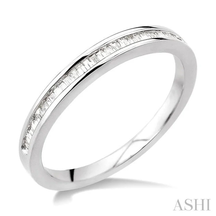 Elegant Men’s Wedding Ring-1/4 Ctw Channel Set Baguette Cut Diamond Wedding Band in 14K White Gold