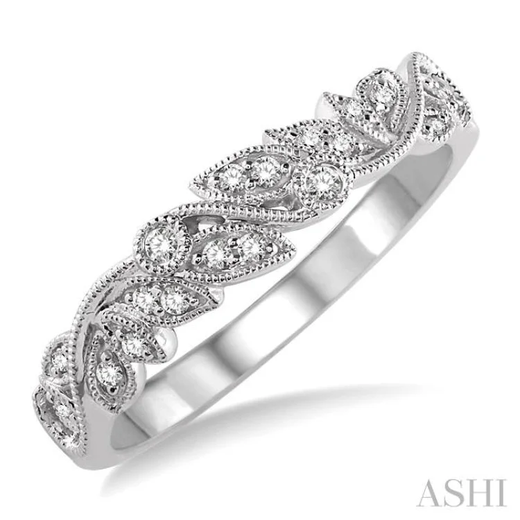 Vintage Wedding Band for Fashion-1/10 Ctw Round Cut Diamond Wedding Band in 14K White Gold