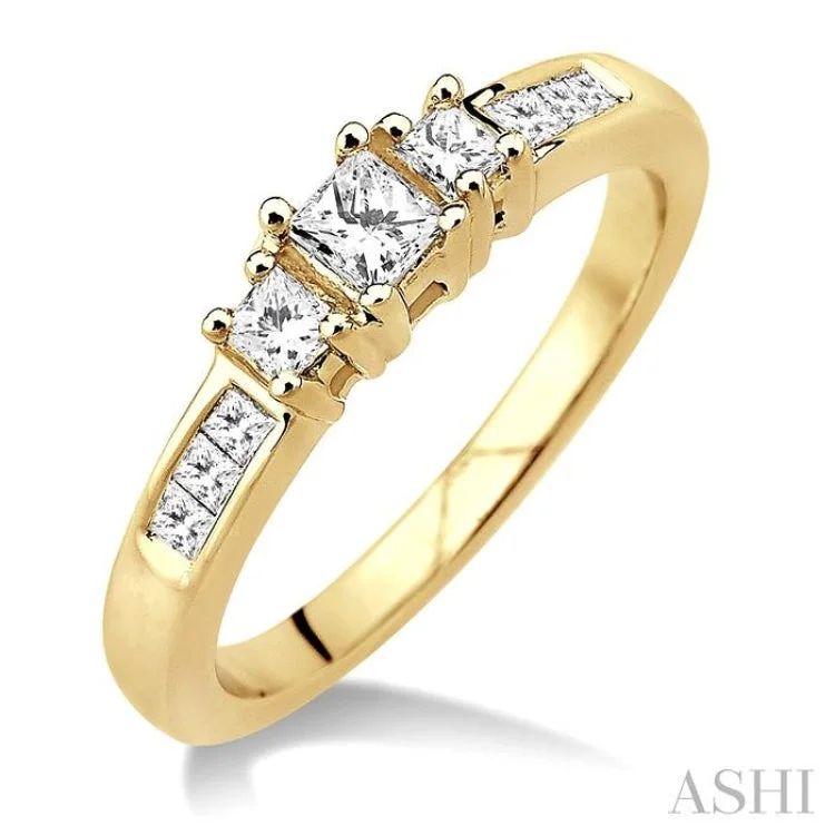 Classic Diamond Engagement Ring Set-1/2 Ctw Nine Stone Princess Cut Diamond Engagement Ring in 14K Yellow Gold