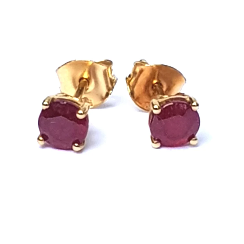 Statement Gold Earrings-9k Gold Good Pair OF Synthetic Ruby Ear Studs Earrings Vintage Circa 1980's