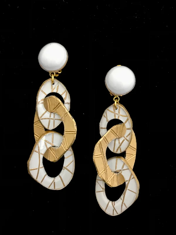 Chic Pearl Earrings for Dinner Parties-French Resin Dangling Triple Loop Earrings