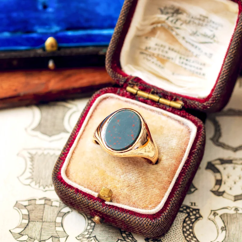 Boho Chic Ring for Casual Wear-Classic Vintage 9ct Gold & Bloodstone Men's Signet Ring