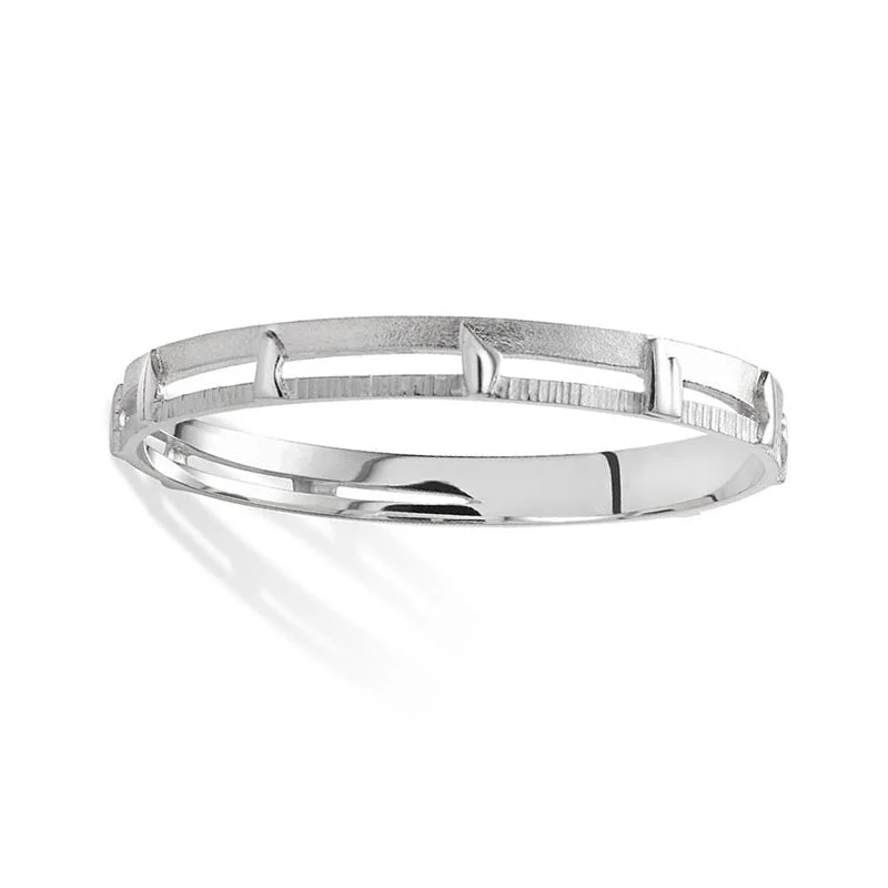 Dazzling Diamond Bangles for Engagement-Standing Stones Bangle in Sterling Silver