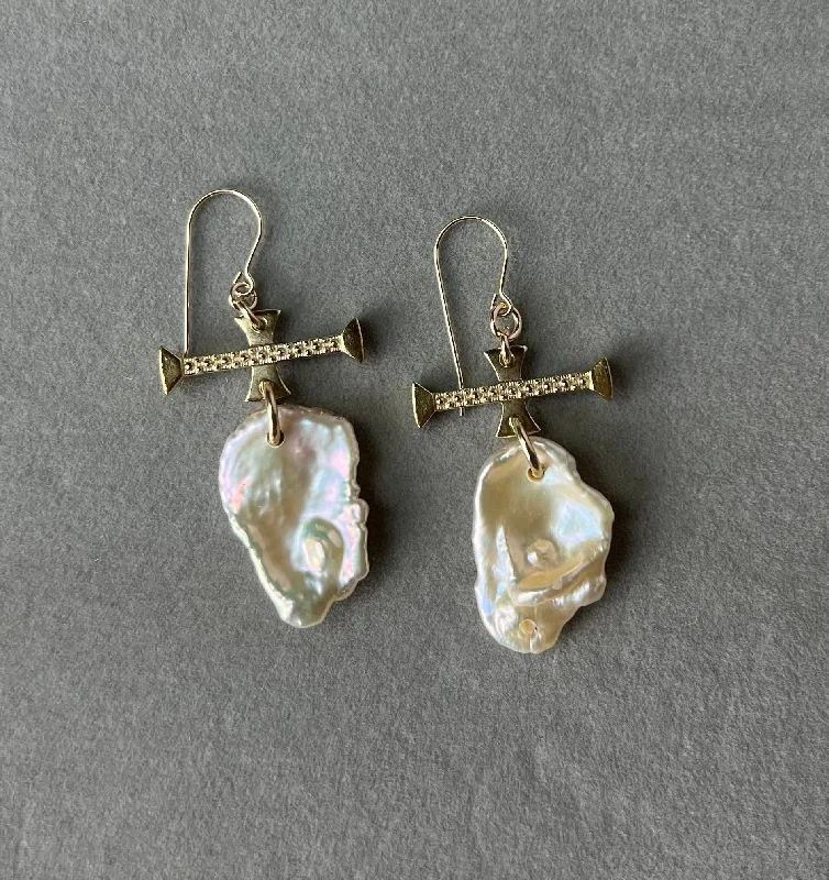 Stylish Gold Earrings for Weddings-Earrings - Kiko Pearl Gold